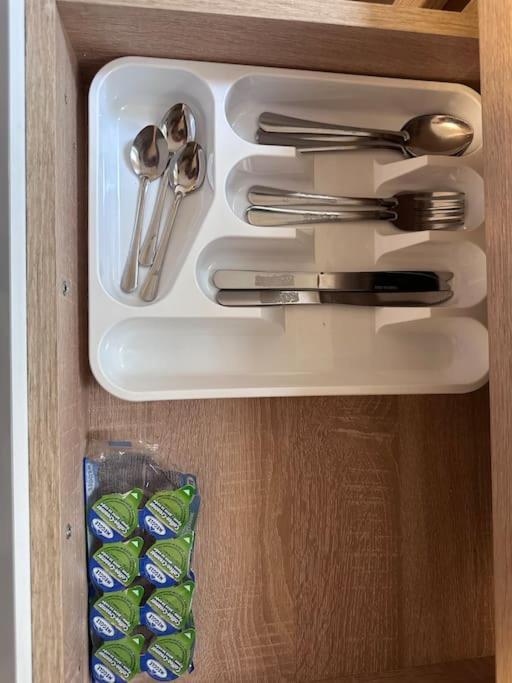 Cozy 1 Bedroom Apartment! بوخارست المظهر الخارجي الصورة
